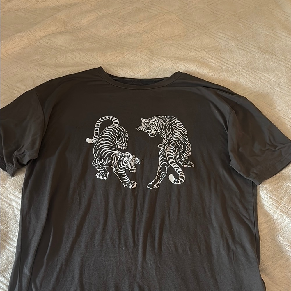 SHEIN Grey Tee with White Tiger Print